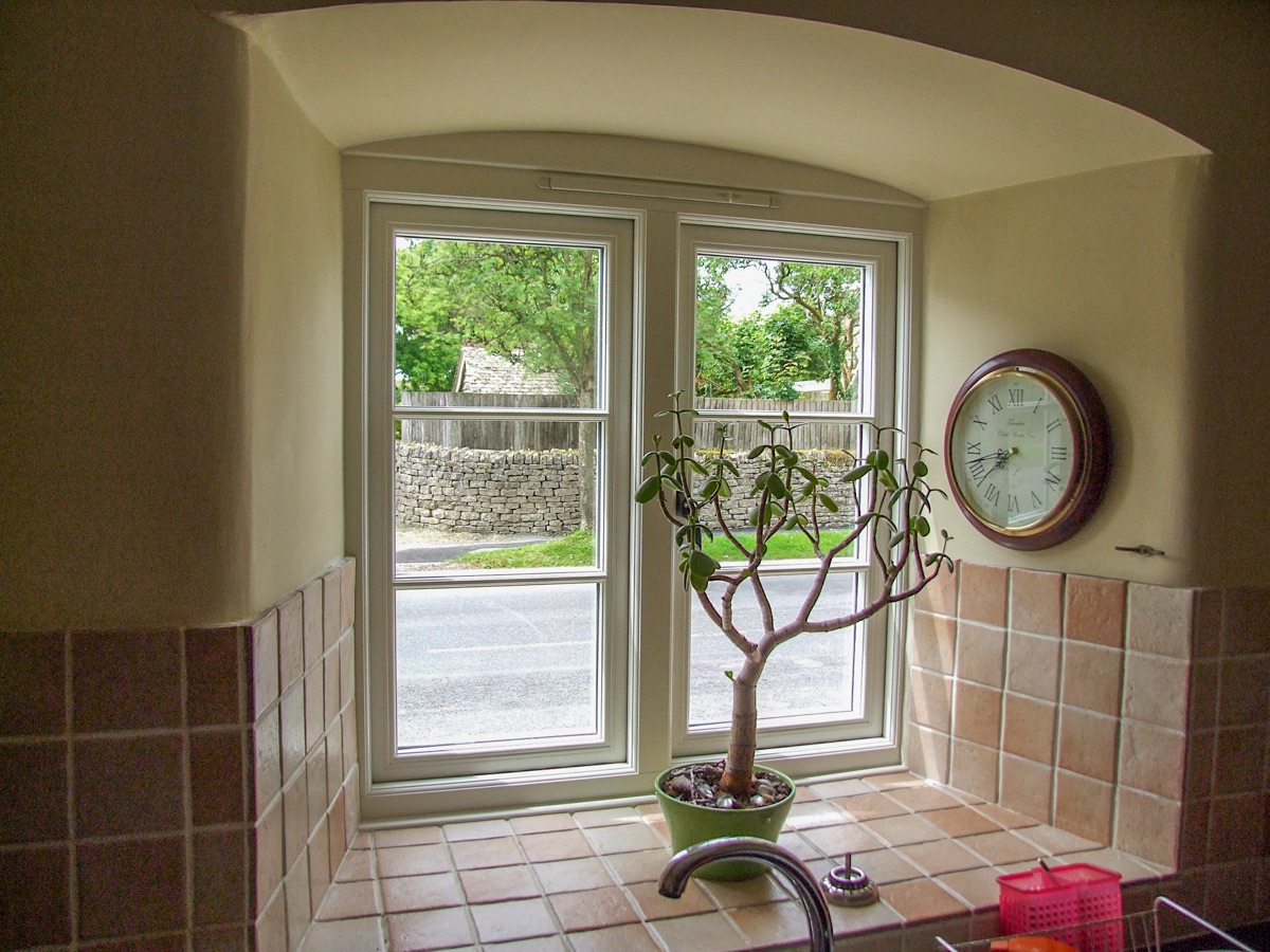 Evolution Storm windows olive green